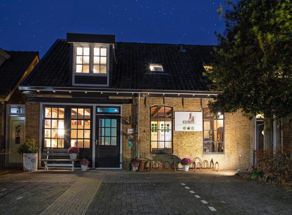Smederij Texel Bed & Breakfast De Cocksdorp  Bagian luar foto